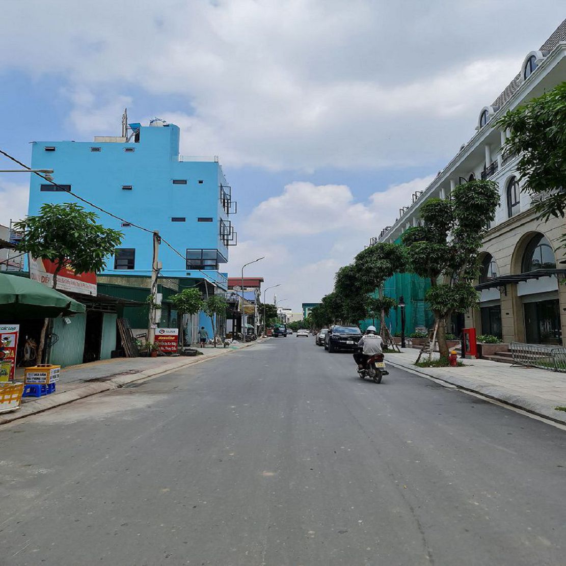 2x tỷ tiểu học nhận nhà ở ngay full nội thất. 205m2 2 tầng, đường 18m tại Đa Tốn. Lh 0989894845 - Ảnh 1